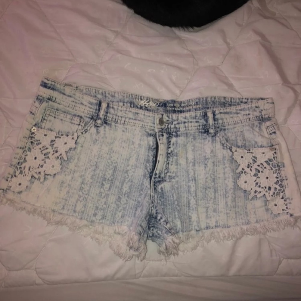 Light Acid Wash Denim Short Shorts